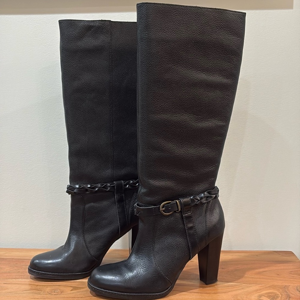 Leather Boots - Banana Republic